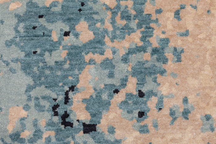 שטיח אמבר בז' כחול